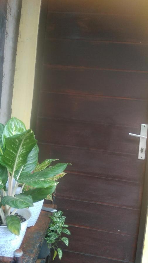 Kost Backpacker Hotel Sidoarjo Exterior photo
