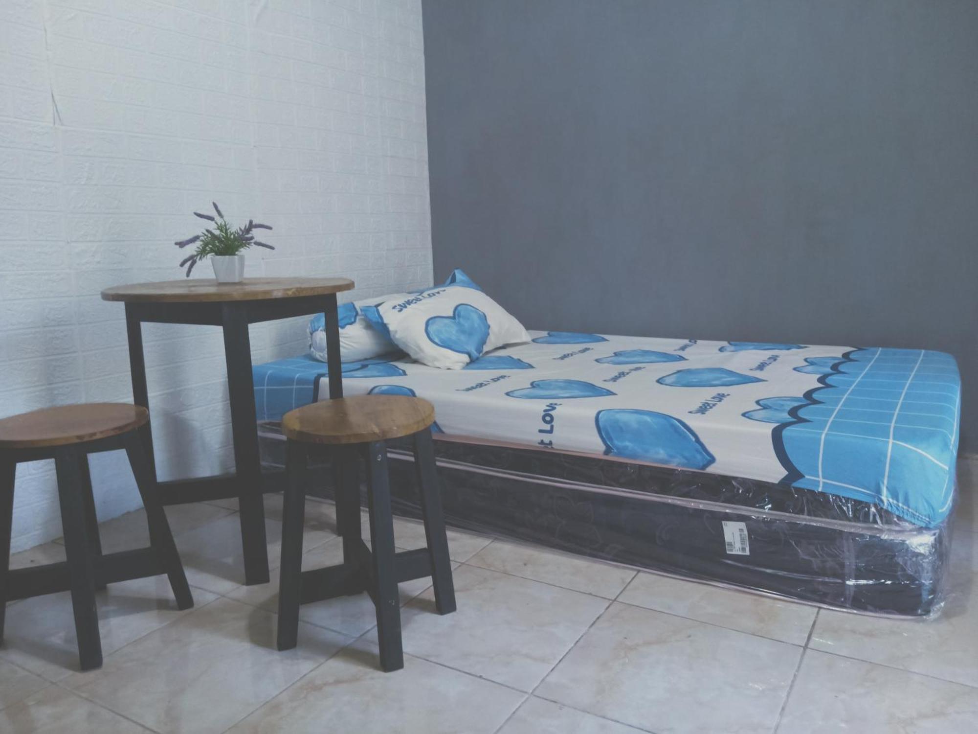 Kost Backpacker Hotel Sidoarjo Exterior photo